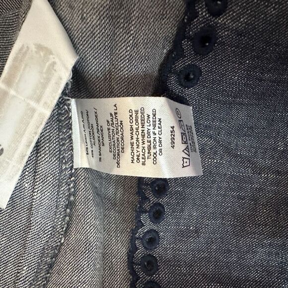 Ann Taylor chambray embroidered shift dress- size 6 - Picture 7 of 10